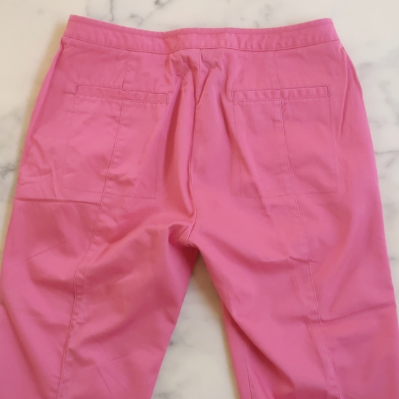 NWOT. BCBG MaxAzria 100% Cotton Cropped pant with real pockets. - Picture 5 of 7